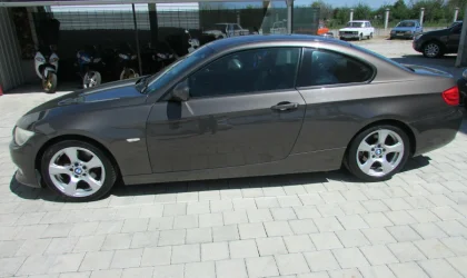 BMW 3 Series  - 2010