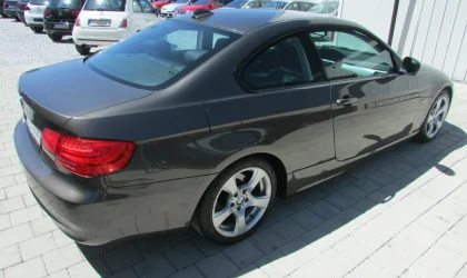 BMW 3 Series  - 2010