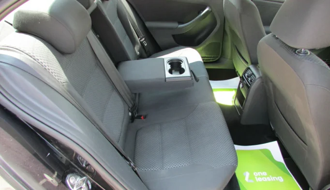 Volkswagen Jetta  - 2011