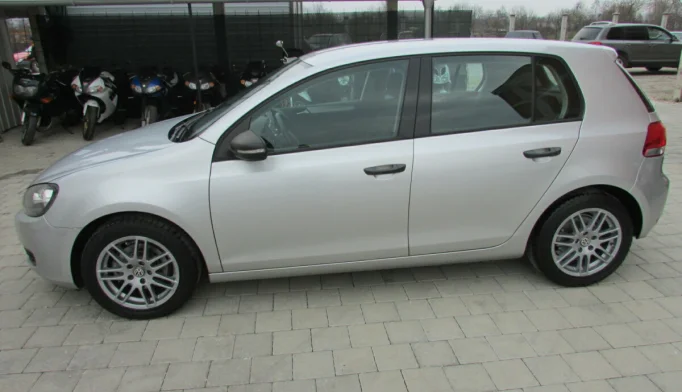 Volkswagen Golf  - 2008