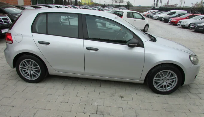 Volkswagen Golf  - 2008