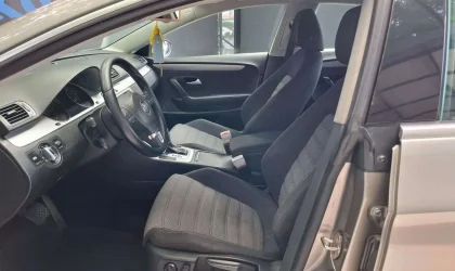 Volkswagen Passat CC  - 2010