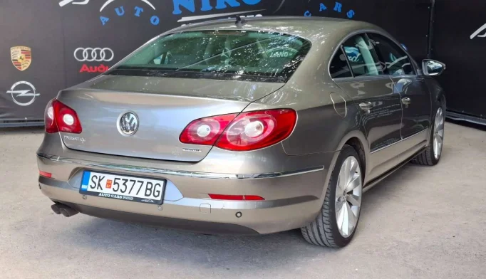 Volkswagen Passat CC  - 2010