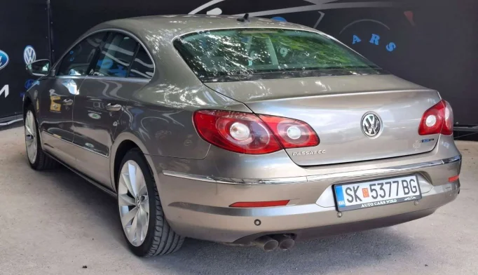 Volkswagen Passat CC  - 2010