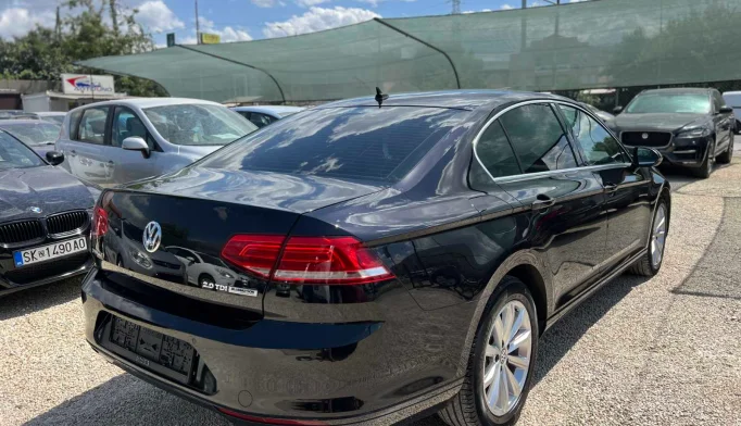 Volkswagen Passat  - 2015