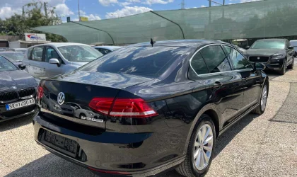 Volkswagen Passat  - 2015