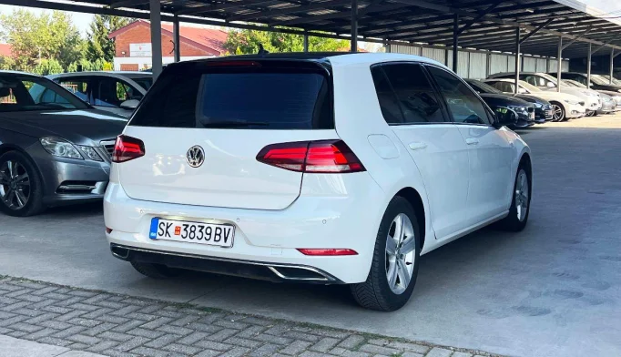 Volkswagen Golf  - 2018