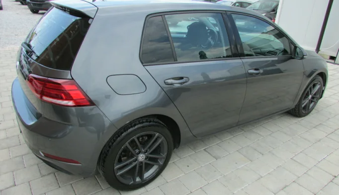 Volkswagen Golf  - 2018