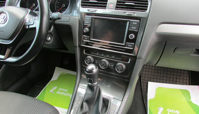 Volkswagen Golf  - 2018