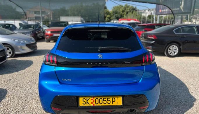 Peugeot 208  - 2020