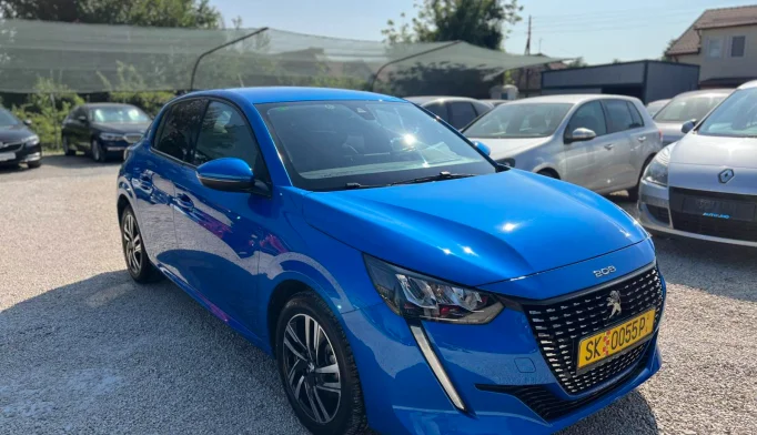 Peugeot 208  - 2020