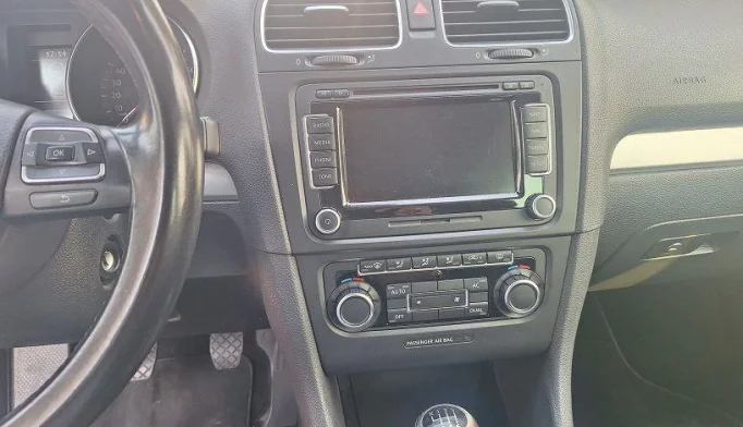 Volkswagen Golf  - 2009