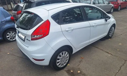 Ford Fiesta  - 2010