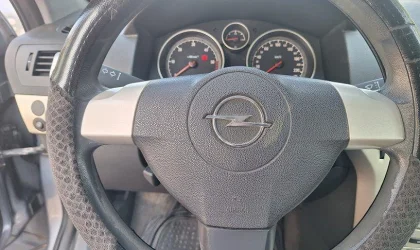 Opel Astra  - 2008