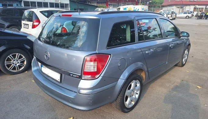 Opel Astra  - 2008