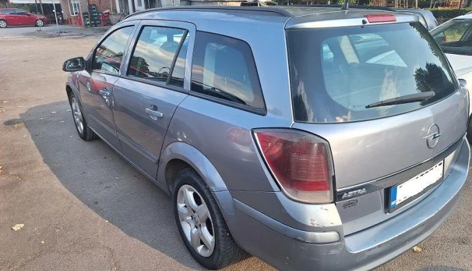 Opel Astra  - 2008