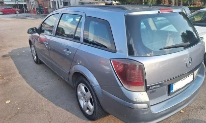 Opel Astra  - 2008