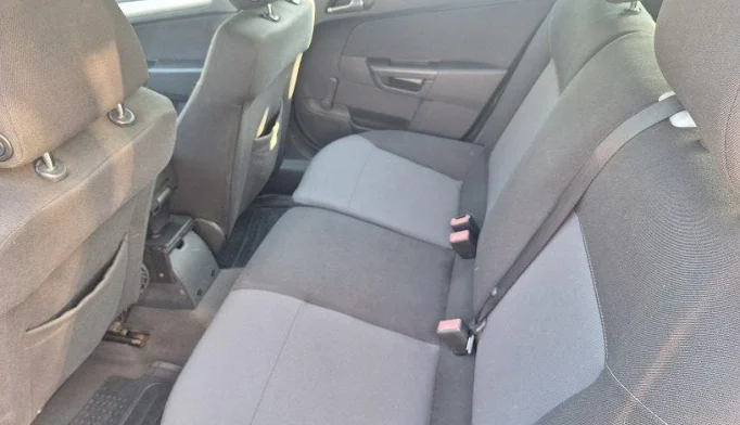 Opel Astra  - 2008