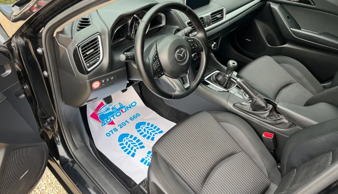 Mazda 3  - 2016