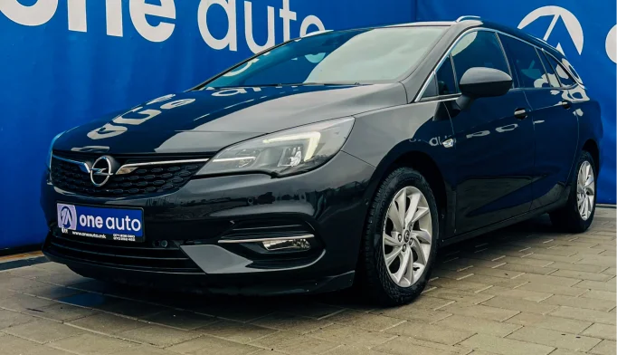 Opel Astra   - 2021
