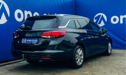 Opel Astra  - 2021