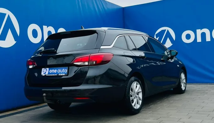 Opel Astra  - 2021