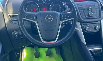 Opel Zafira Life  - 2011