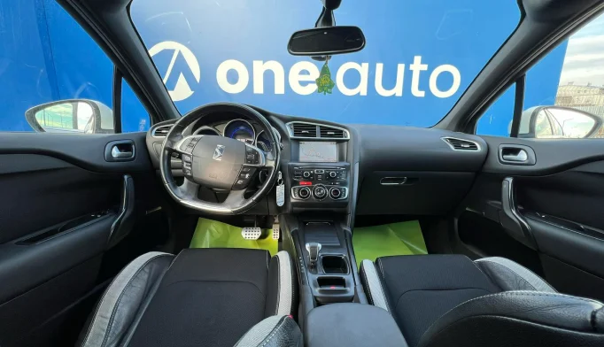 Citroën DS4  - 2011