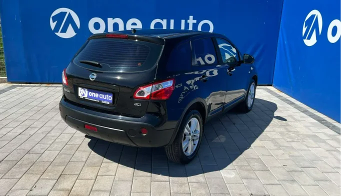 Nissan Qashqai  - 2010
